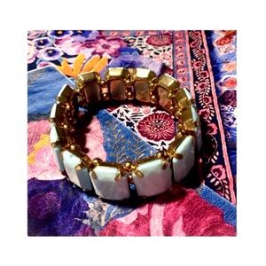 Cool Blue Glass Gem and Gold Stretch Bracelet